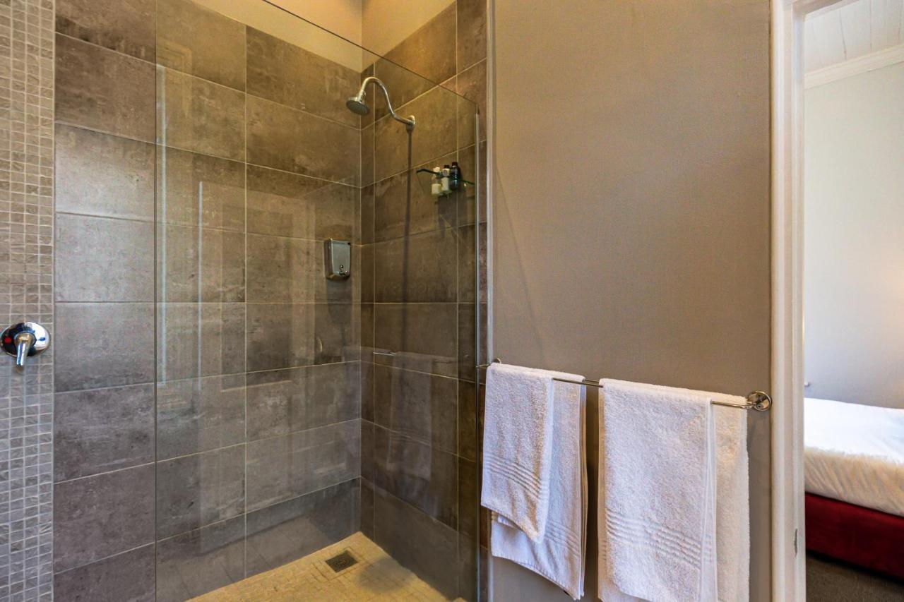 4 On Varneys Guest House Kapsztad Zewnętrze zdjęcie